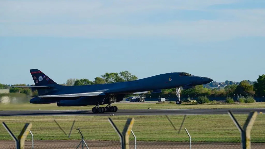 Nhìn lại vai trò của căn cứ RAF Fairford với Không quân Mỹ